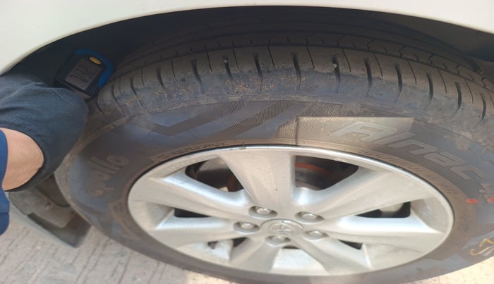 2015 Toyota Corolla Altis G DIESEL, Diesel, Manual, 60,673 km, tyre