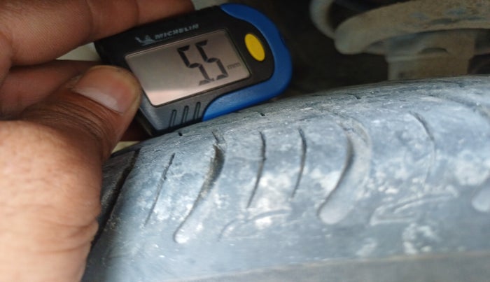 2012 Ford Figo TITANIUM 1.4 DIESEL, Diesel, Manual, 90,915 km, tyre