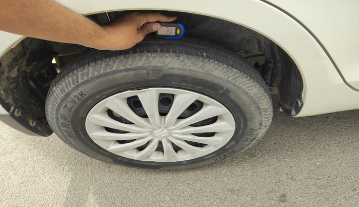 2017 Maruti Dzire VDI, Diesel, Manual, 72,745 km, tyre