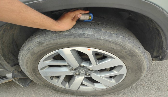 2022 Tata Safari XZ PLUS, Diesel, Manual, 28,513 km, tyre