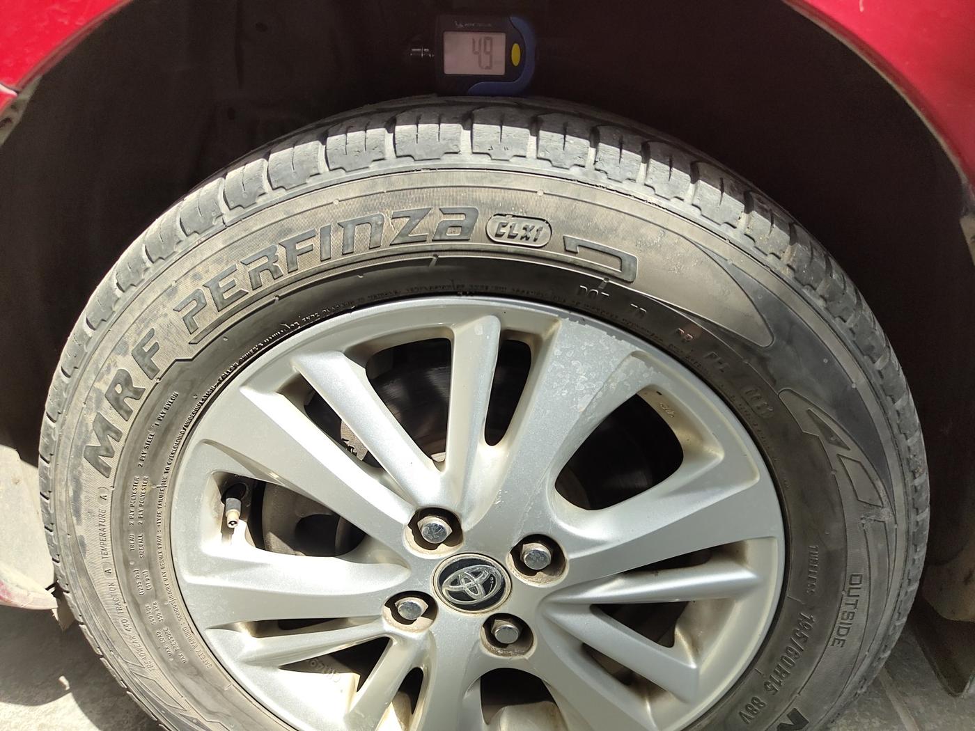 2018 Toyota YARIS V CVT, Petrol, Automatic, 57,236 km, tyre