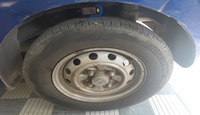 2014 Hyundai Eon ERA +, Petrol, Manual, 39,185 km, tyre