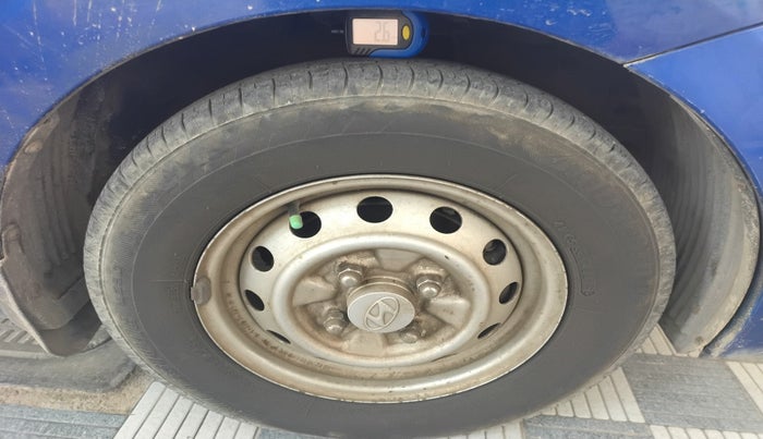 2014 Hyundai Eon ERA +, Petrol, Manual, 39,185 km, tyre