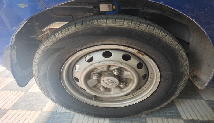 2014 Hyundai Eon ERA +, Petrol, Manual, 39,185 km, tyre