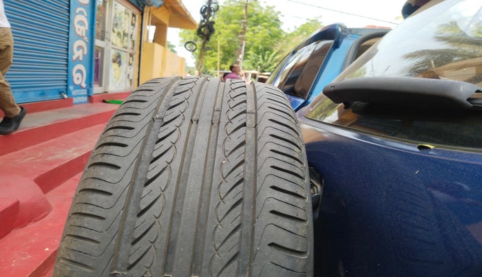 2019 Ford Ecosport TITANIUM 1.0L ECOBOOST SPORTS(SUNROOF), Petrol, Manual, 35,542 km, tyre