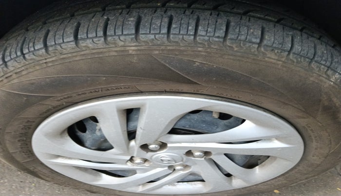 2020 Hyundai AURA S 1.2, Petrol, Manual, 84,438 km, tyre