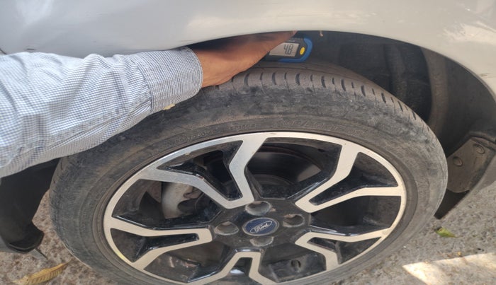 2018 Ford Ecosport TITANIUM 1.5L SIGNATURE EDITION (SUNROOF) DIESEL, Diesel, Manual, 48,558 km, tyre