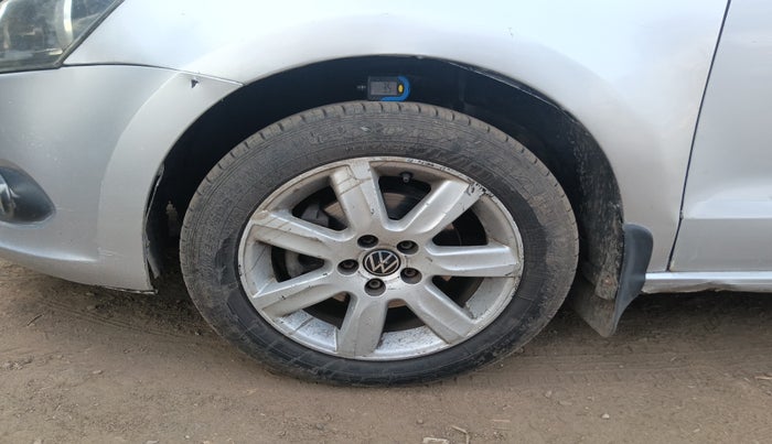 2012 Volkswagen Vento HIGHLINE DIESEL 1.6, Diesel, Manual, 1,22,382 km, tyre