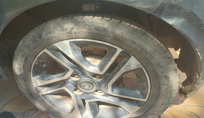 2021 Tata Tiago XZA PLUS PETROL, Petrol, Automatic, 33,207 km, tyre