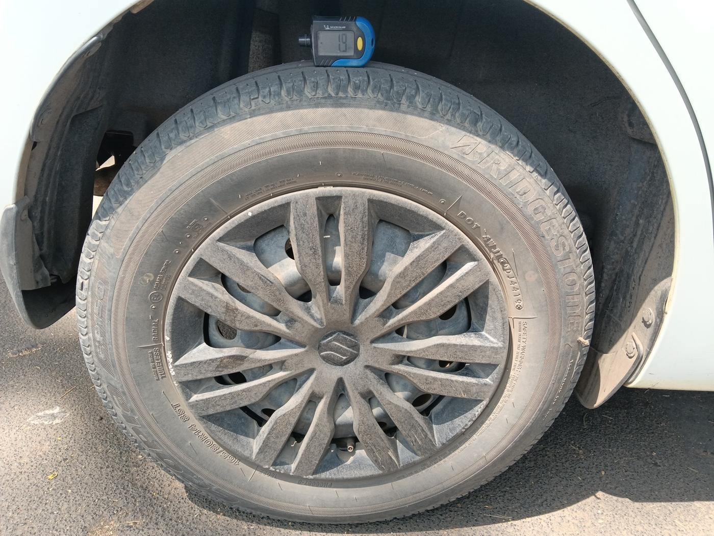 2019 Maruti Swift VXI, Petrol, Manual, 19,421 km, tyre