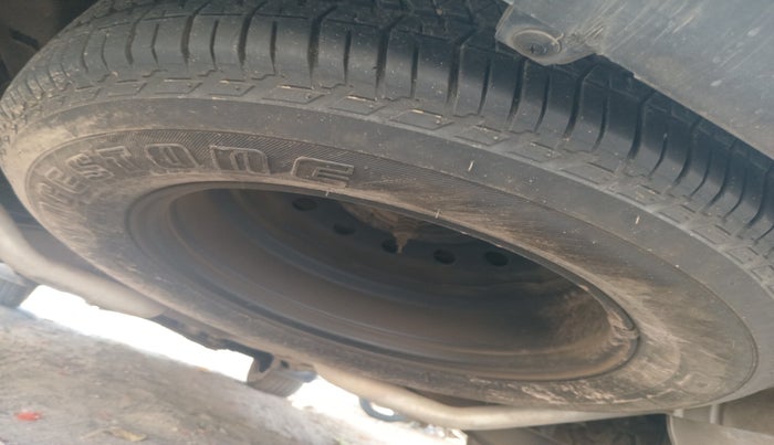 2016 Mahindra XUV500 W6, Diesel, Manual, 1,32,406 km, tyre