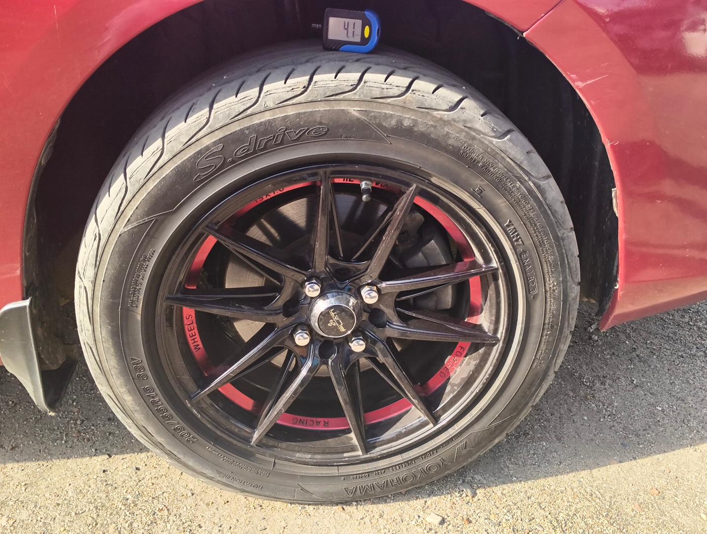 2018 Toyota YARIS VX CVT, Petrol, Automatic, 68,525 km, tyre