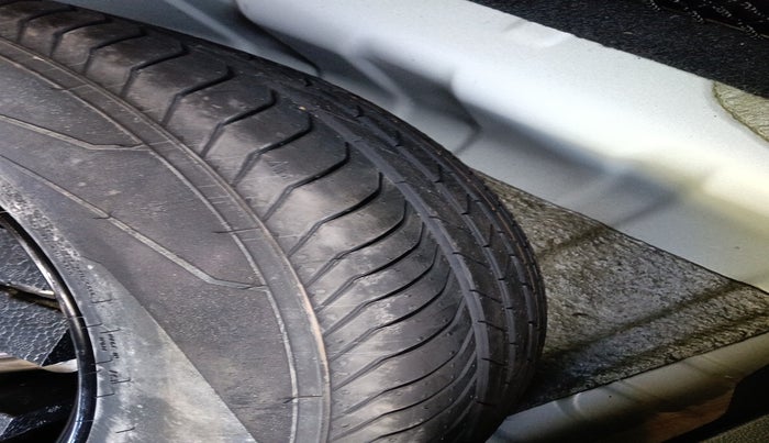 2022 MG ASTOR STYLE EX 1.5 MT, Petrol, Manual, 21,575 km, tyre