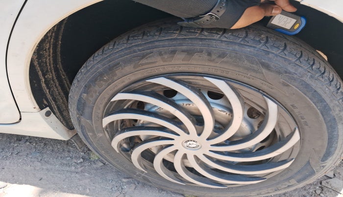 2015 Maruti Baleno SIGMA DIESEL 1.3, Diesel, Manual, 77,744 km, tyre