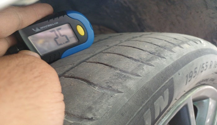 2017 Skoda Rapid STYLE 1.5 TDI AT, Diesel, Automatic, 1,33,435 km, tyre