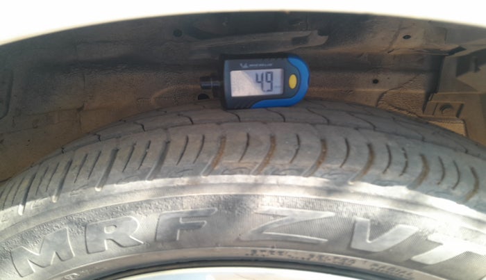 2015 Maruti Ertiga VXI, Petrol, Manual, 1,25,795 km, tyre