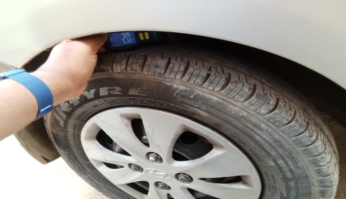 2012 Hyundai i10 MAGNA 1.2, Petrol, Manual, 80,461 km, tyre