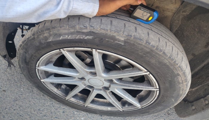 2016 Maruti Vitara Brezza VDI, Diesel, Manual, 96,752 km, tyre