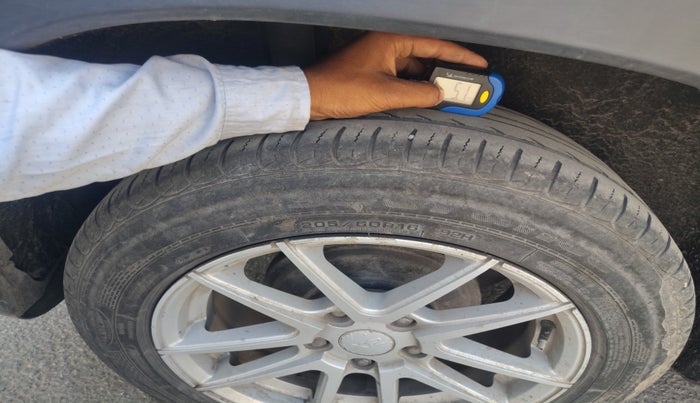 2016 Maruti Vitara Brezza VDI, Diesel, Manual, 96,752 km, tyre