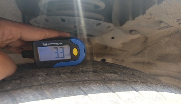 2022 Honda Amaze 1.2L I-VTEC S, Petrol, Manual, 33,401 km, tyre