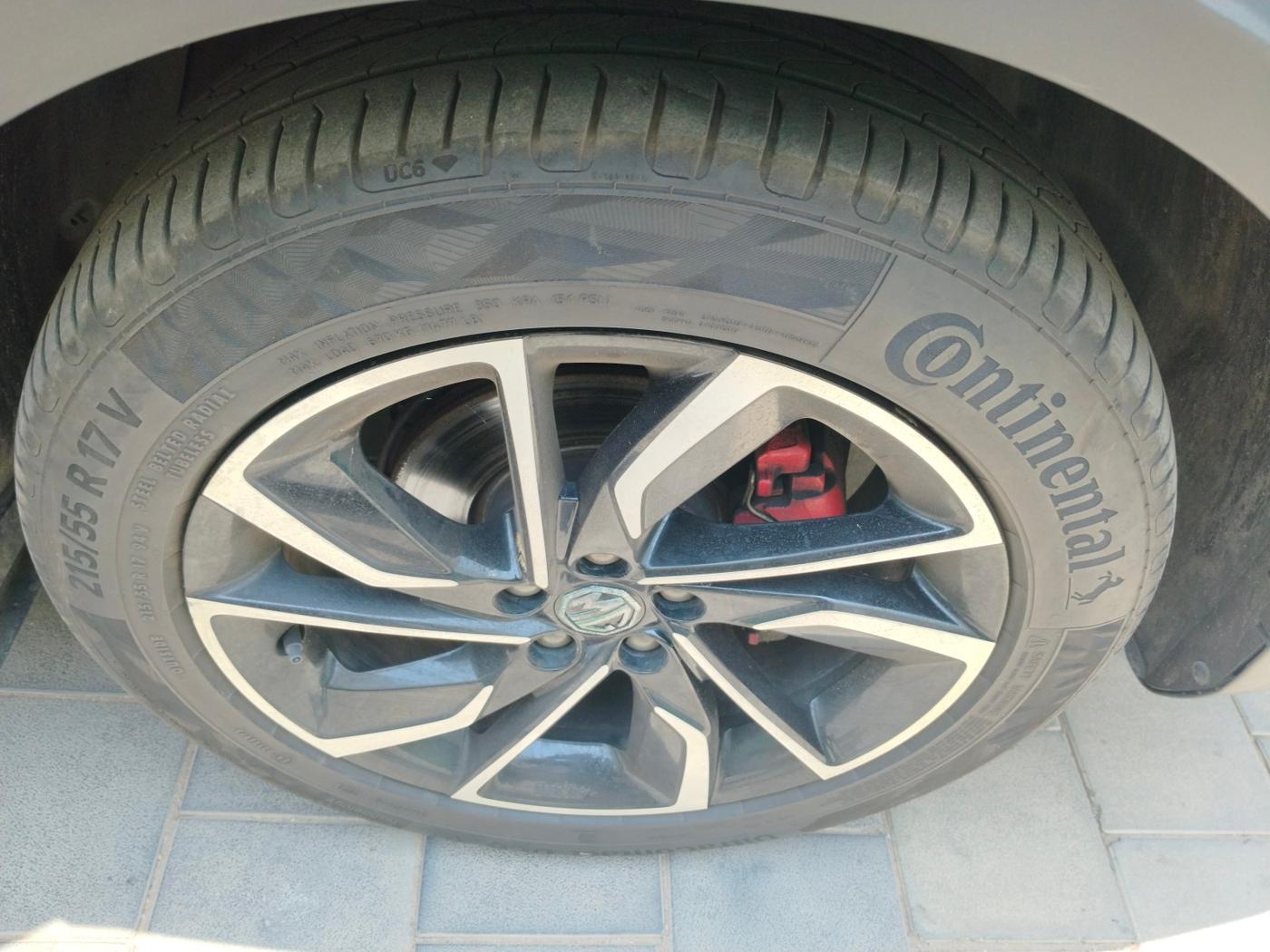 2021 MG ASTOR SAVVY 1.3 TURBO AT S RED, Petrol, Automatic, 17,729 km, tyre