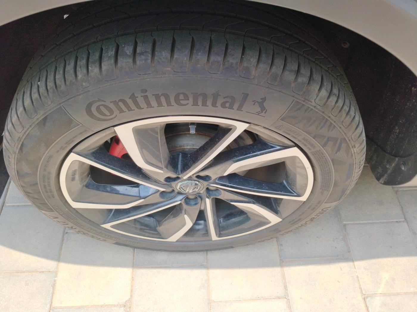 2021 MG ASTOR SAVVY 1.3 TURBO AT S RED, Petrol, Automatic, 17,729 km, tyre
