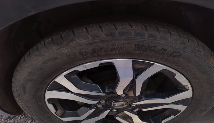 2017 Honda WR-V 1.5L I-DTEC VX MT, Diesel, Manual, 1,15,619 km, tyre