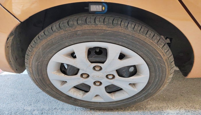 2015 Hyundai Grand i10 MAGNA 1.2 KAPPA VTVT, Petrol, Manual, 98,338 km, tyre