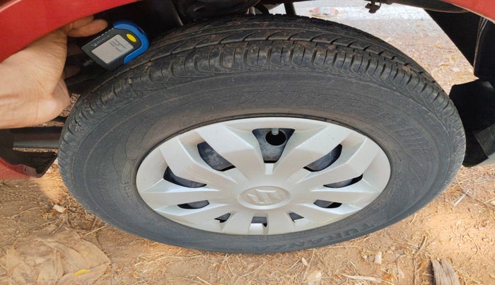 2013 Maruti Alto 800 LXI, Petrol, Manual, 30,895 km, tyre