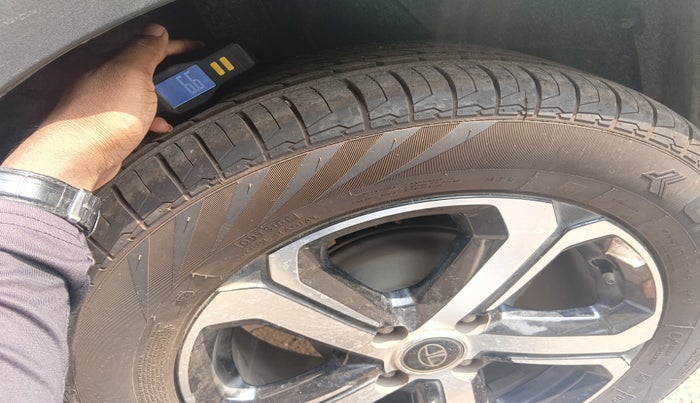 2023 Tata NEXON XZA PLUS PETROL, Petrol, Automatic, 30,300 km, tyre