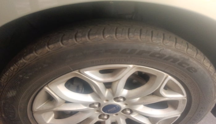 2016 Ford Ecosport TITANIUM 1.5L PETROL AT, Petrol, Automatic, 37,375 km, tyre