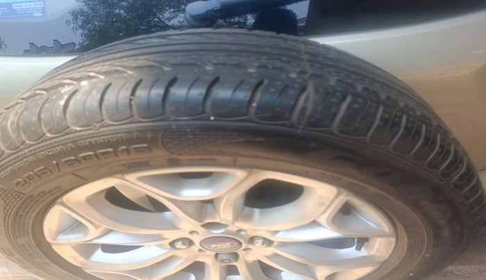2016 Ford Ecosport TITANIUM 1.5L PETROL AT, Petrol, Automatic, 37,375 km, tyre