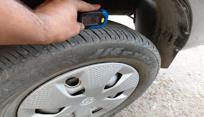 2018 Maruti Eeco 5 STR WITH A/C+HTR CNG, Petrol, Manual, 63,035 km, tyre
