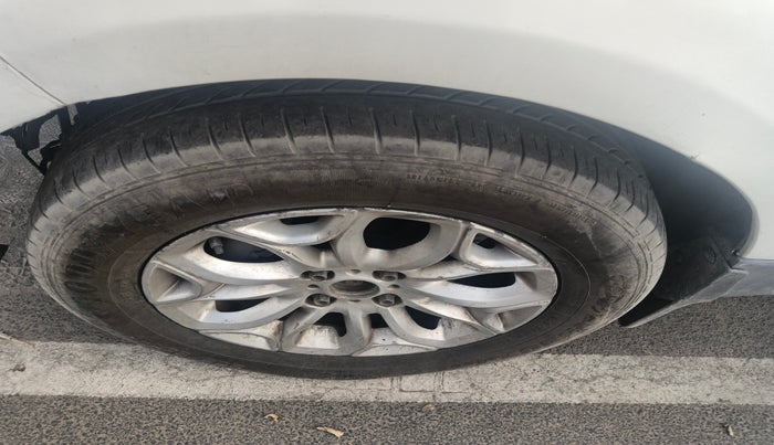 2013 Ford Ecosport TITANIUM 1.5L DIESEL, Diesel, Manual, 1,26,253 km, tyre