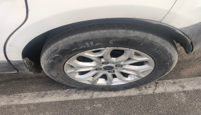 2013 Ford Ecosport TITANIUM 1.5L DIESEL, Diesel, Manual, 1,26,253 km, tyre