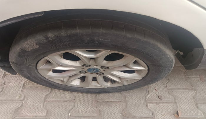 2013 Ford Ecosport TITANIUM 1.5L DIESEL, Diesel, Manual, 1,26,253 km, tyre