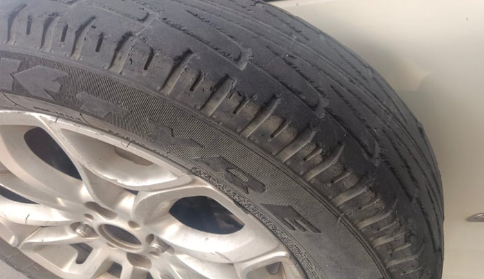 2013 Ford Ecosport TITANIUM 1.5L DIESEL, Diesel, Manual, 1,26,253 km, tyre