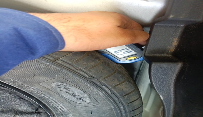 2023 Hyundai NEW I20 MAGNA 1.2 MT, Petrol, Manual, 12,851 km, tyre