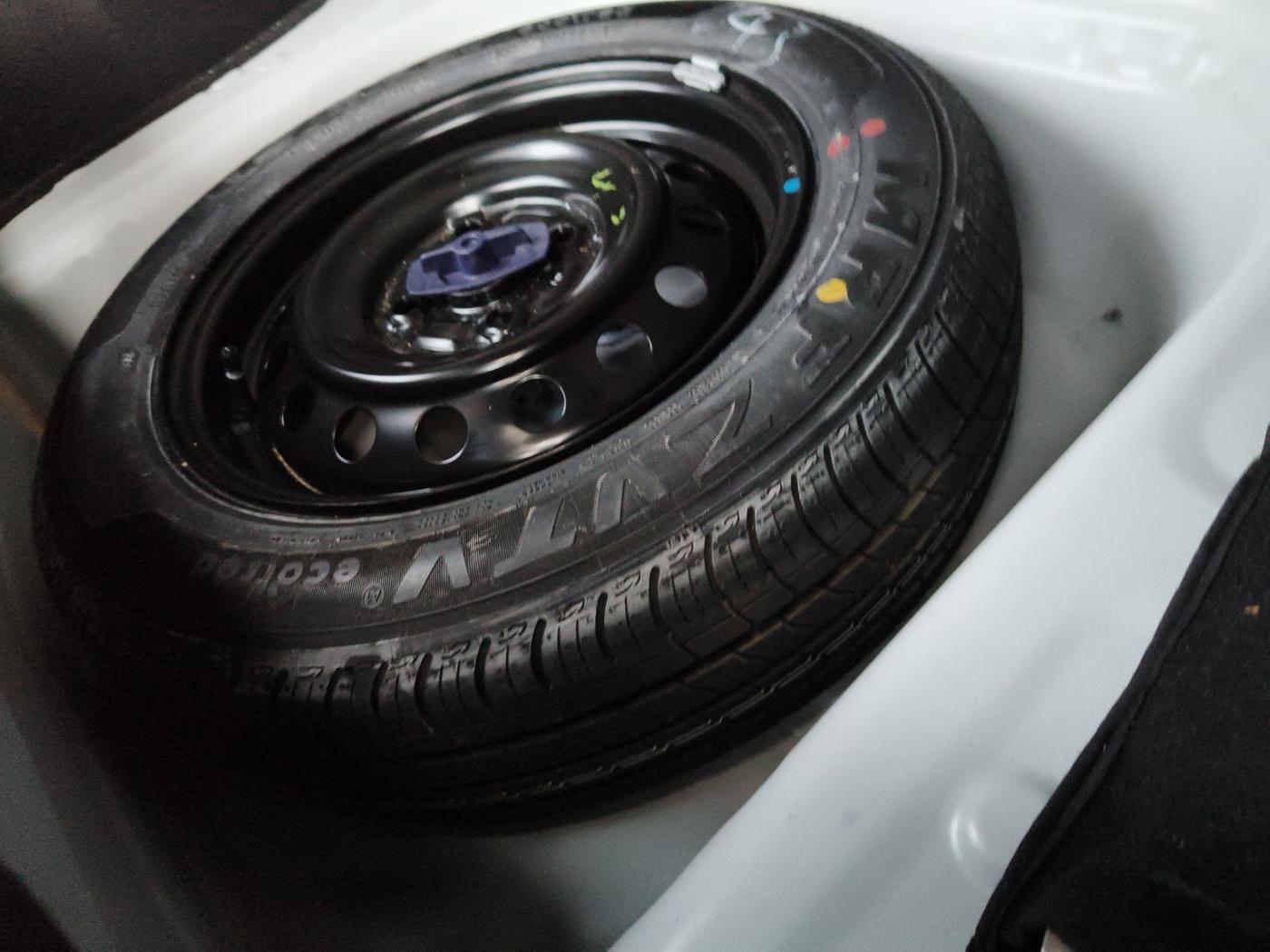 2024 Maruti New Wagon-R VXI 1.0, Petrol, Manual, 11,815 km, tyre