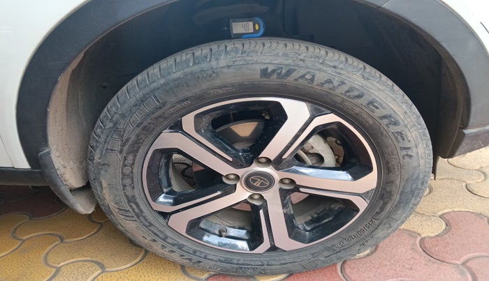 2022 Tata NEXON EV XZ PLUS, Electric, Automatic, 47,120 km, tyre