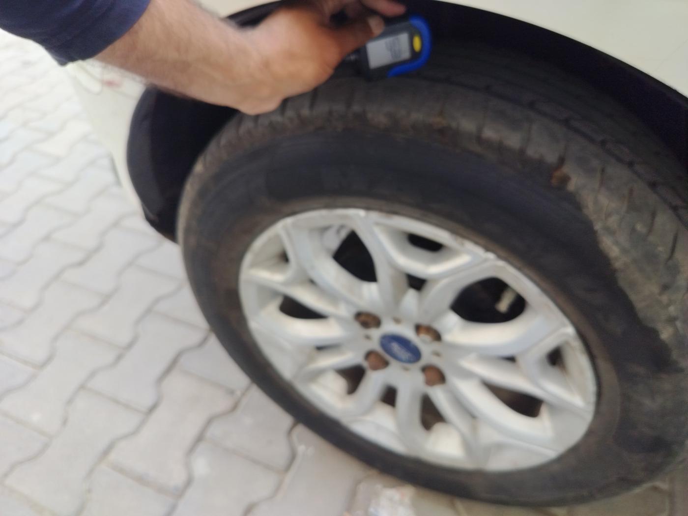 2015 Ford Ecosport TITANIUM 1.5L PETROL AT, Petrol, Automatic, 87,195 km, tyre