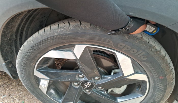 2024 Hyundai ALCAZAR PLATINUM 1.5 MT 7STR, Diesel, Manual, 11,119 km, tyre