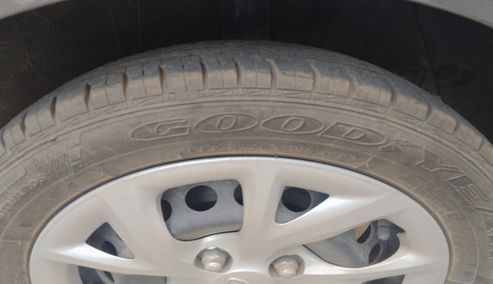 2019 Hyundai Grand i10 MAGNA AT 1.2 KAPPA VTVT, Petrol, Automatic, 11,128 km, tyre