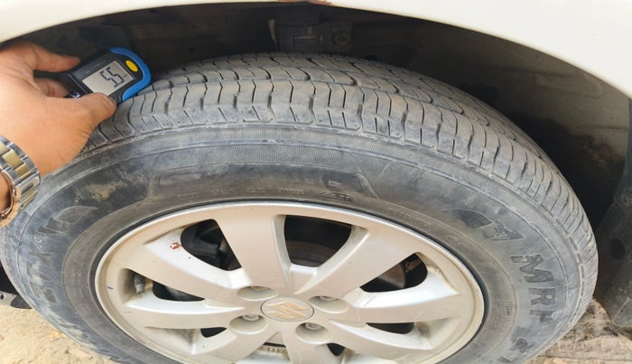 2013 Maruti Swift Dzire VDI, Diesel, Manual, 1,18,027 km, tyre