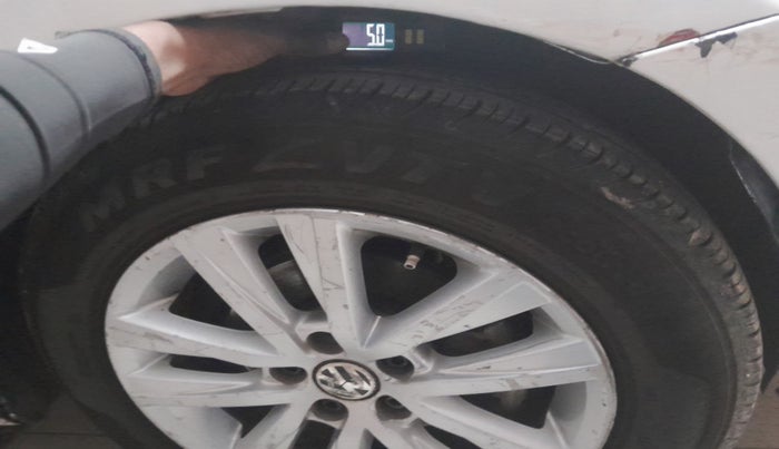 2013 Volkswagen Polo HIGHLINE DIESEL, Diesel, Manual, 84,860 km, tyre