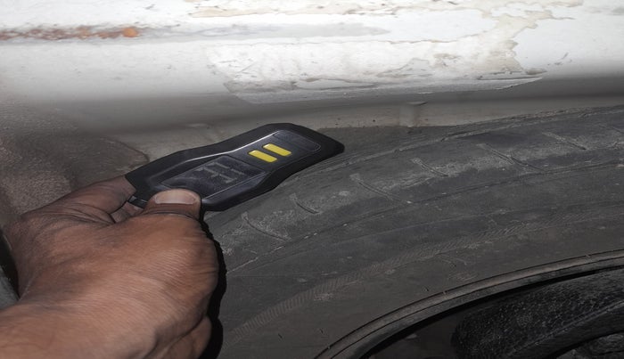 2013 Volkswagen Polo HIGHLINE DIESEL, Diesel, Manual, 84,860 km, tyre