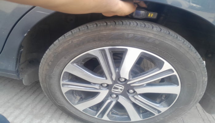 2024 Honda Amaze 1.2L I-VTEC VX, Petrol, Manual, 12,277 km, tyre