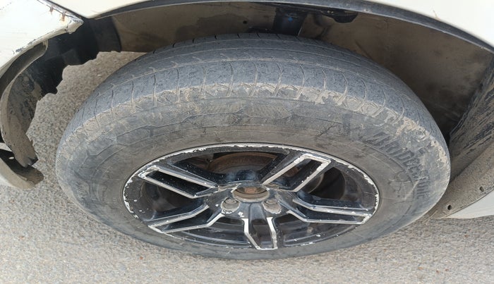 2011 Maruti Swift Dzire VXI, Petrol, Manual, 80,884 km, tyre