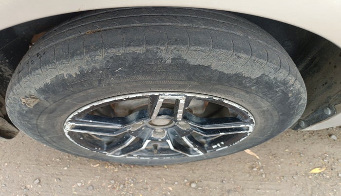 2011 Maruti Swift Dzire VXI, Petrol, Manual, 80,884 km, tyre