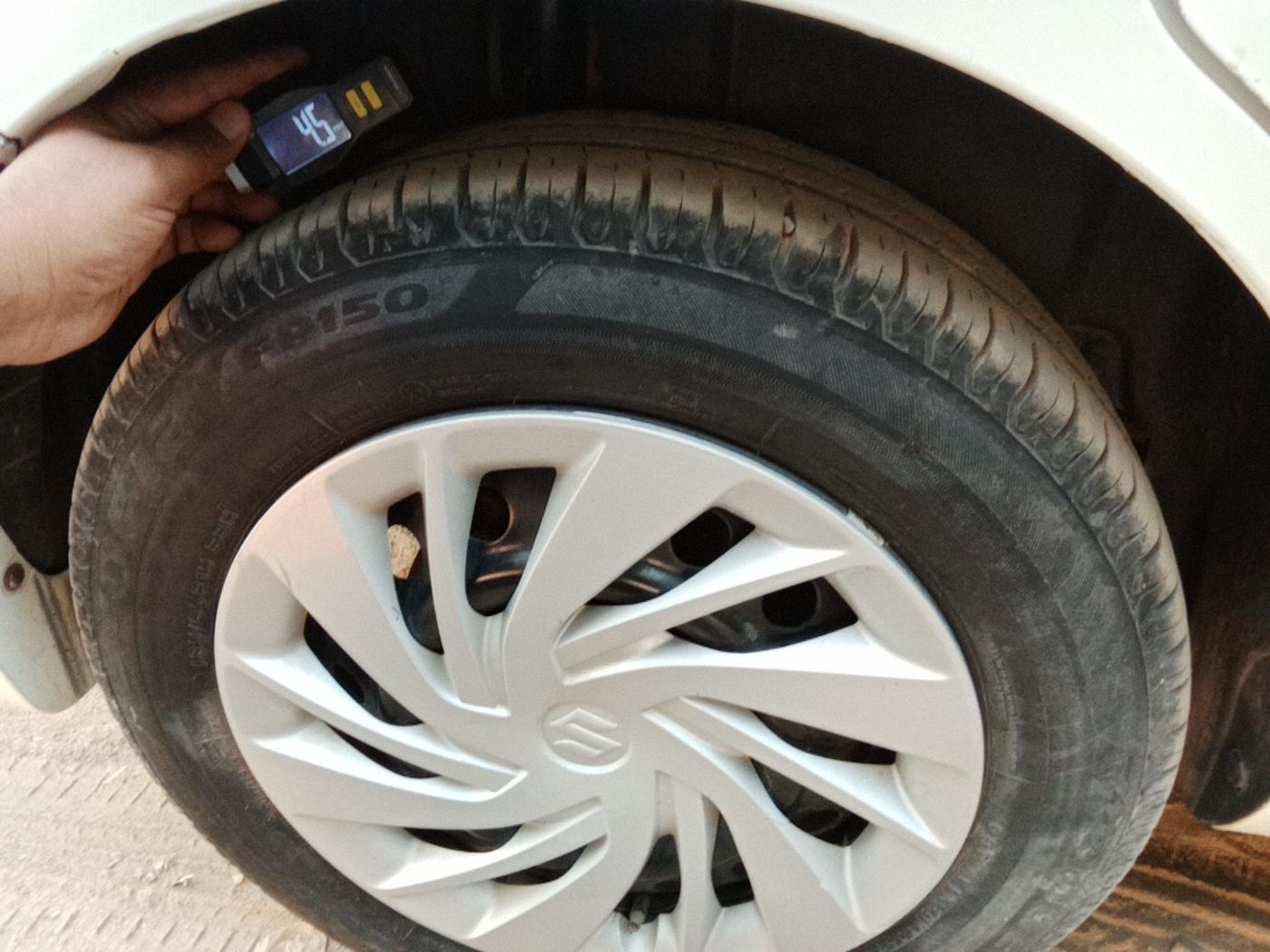 2013 Maruti Ertiga ZDI, Diesel, Manual, 1,36,512 km, tyre